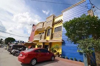Kokomos Suites Hotel Angeles